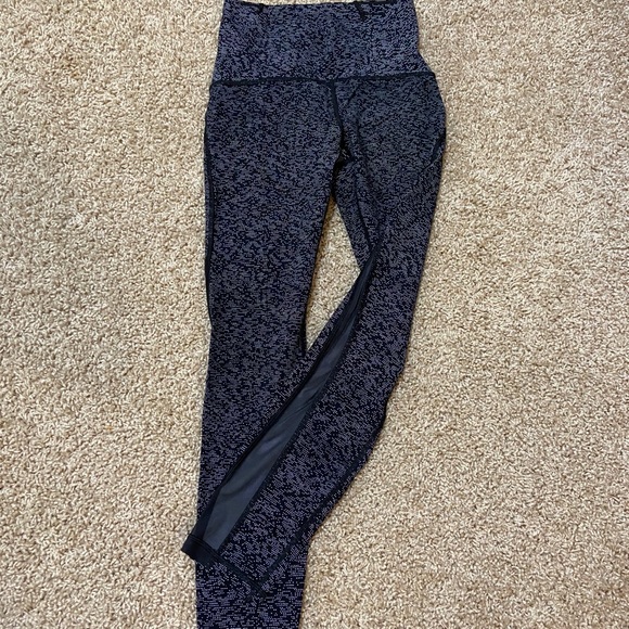 Lululemon 7/8 leggings - Picture 2 of 4